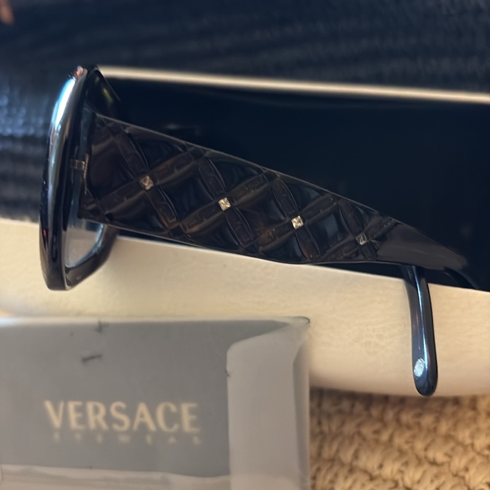 Versace Black Rectangular Sunglasses With Quilted… - image 2